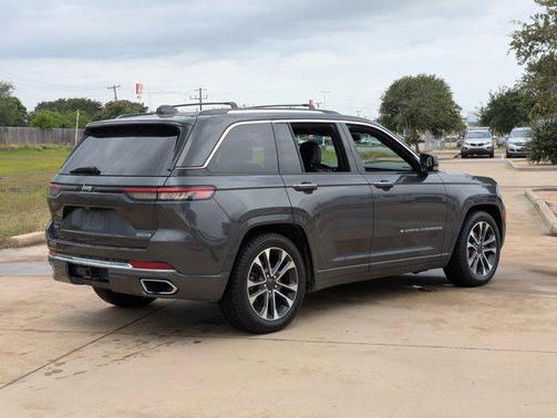 2023 Jeep Grand Cherokee Overland