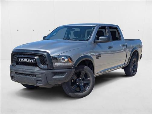 2024 RAM 1500 Classic Warlock Crew Cab 4x4 5'7' Box