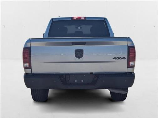 2024 RAM 1500 Classic Warlock Crew Cab 4x4 5'7' Box