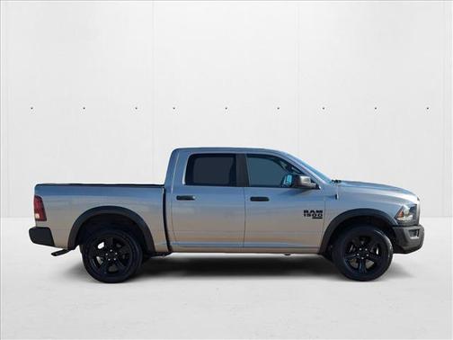 2024 RAM 1500 Classic Warlock Crew Cab 4x4 5'7' Box
