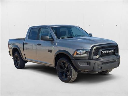 2024 RAM 1500 Classic Warlock Crew Cab 4x4 5'7' Box