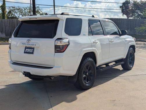 2022 Toyota 4Runner SR5