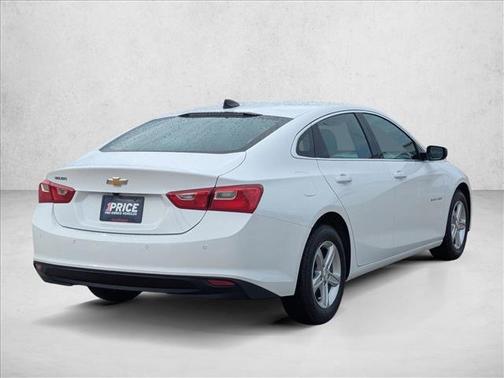Summit White 2025 Chevrolet Malibu 1LS