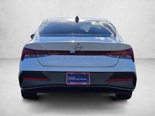 2025 Hyundai ELANTRA SEL