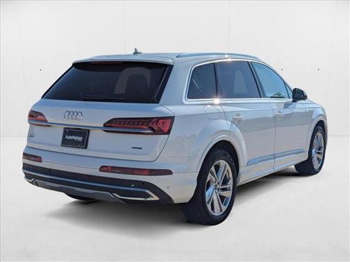 2024 Audi Q7 55 Premium Plus