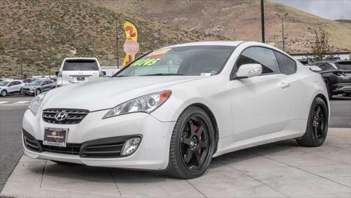 2011 Hyundai Genesis Coupe 3.8 Track