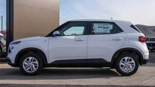 2026 Hyundai VENUE SE