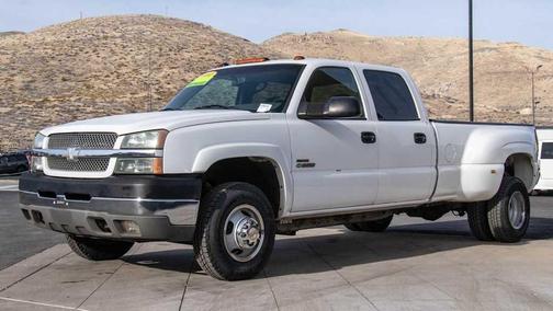 2004 Chevrolet Silverado 3500 LS Crew Cab