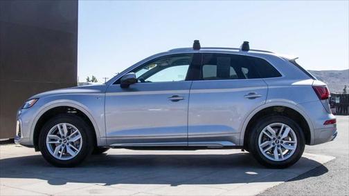 2023 Audi Q5 45 S line Premium