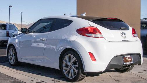 2017 Hyundai Veloster Base