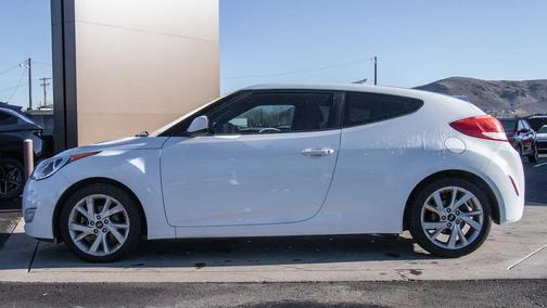 2017 Hyundai Veloster Base