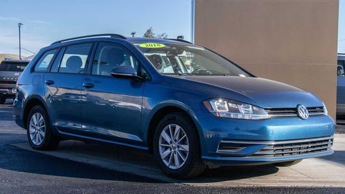 2018 Volkswagen Golf SportWagen TSI S