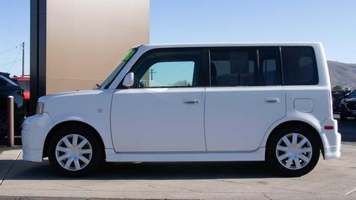 2005 Scion xB Base