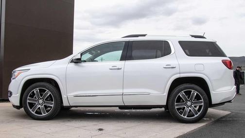 White Frost Tricoat 2017 GMC Acadia Denali
