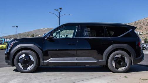 Ebony Black 2026 Kia EV9 Wind