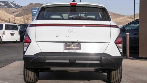 2026 Hyundai KONA SE