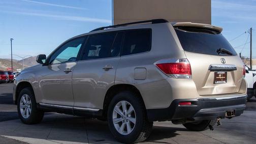2012 Toyota Highlander SE