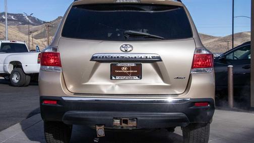 2012 Toyota Highlander SE