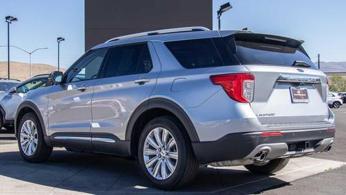 Iconic Silver Metallic 2021 Ford Explorer Limited