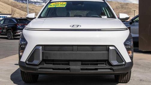 2025 Hyundai KONA SEL Convenience