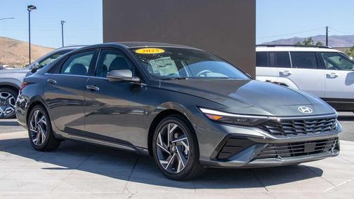 2025 Hyundai ELANTRA SEL