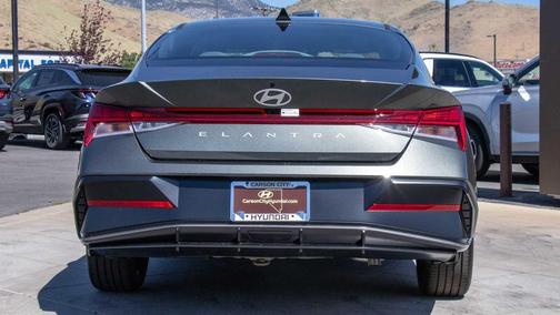 2025 Hyundai ELANTRA SEL