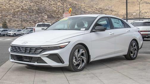 2025 Hyundai ELANTRA Sport