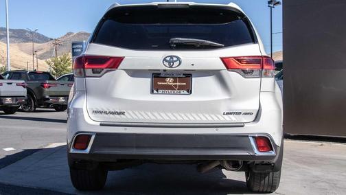 2018 Toyota Highlander Limited Platinum