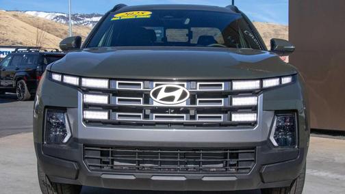 2025 Hyundai SANTA CRUZ SEL Activity