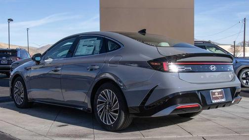 2026 Hyundai SONATA Hybrid SE