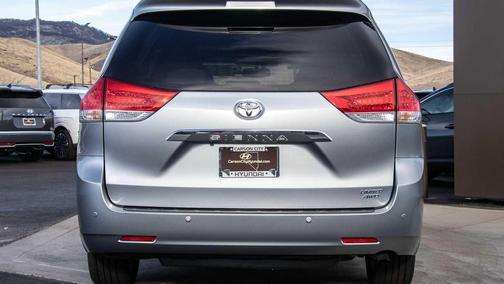 2012 Toyota Sienna XLE