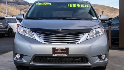 2012 Toyota Sienna XLE