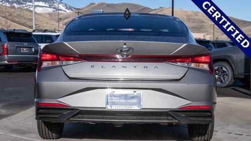 2023 Hyundai ELANTRA SEL