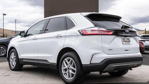 Oxford White 2023 Ford Edge SEL
