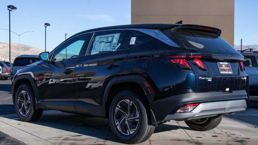 2026 Hyundai TUCSON Hybrid Blue SE