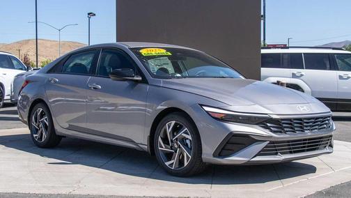 2025 Hyundai ELANTRA Sport