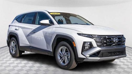 2026 Hyundai TUCSON SE