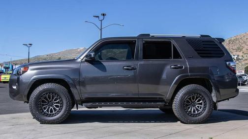 Magnetic Gray Metallic 2019 Toyota 4Runner SR5