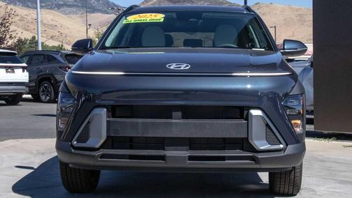 2025 Hyundai KONA SEL Convenience