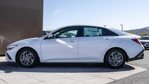 2025 Hyundai ELANTRA HEV Blue