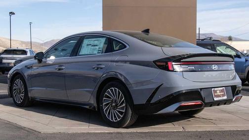 2026 Hyundai SONATA Hybrid Limited