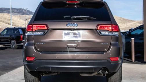 2020 Jeep Grand Cherokee Laredo