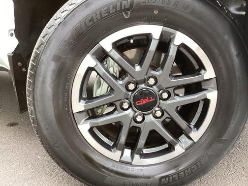 Ice Cap 2024 Toyota Tacoma TRD Sport