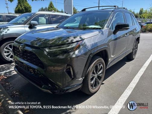 2022 Toyota RAV4 Hybrid SE