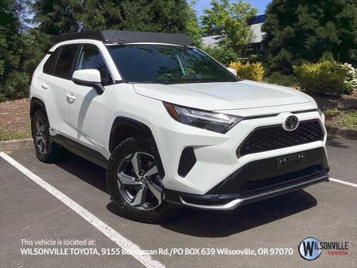 2025 Toyota RAV4 Hybrid SE