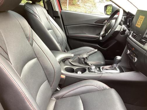 2015 Mazda Mazda3 s Grand Touring