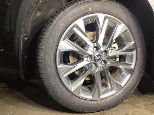 2023 Toyota Highlander Hybrid Limited