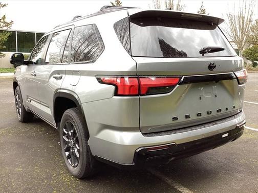2025 Toyota Sequoia Platinum