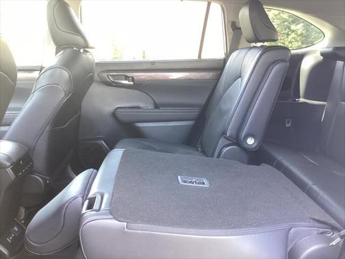 2023 Toyota Highlander Hybrid Limited