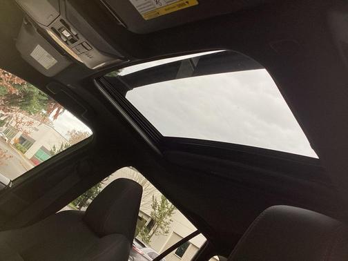 2024 Toyota RAV4 Prime SE